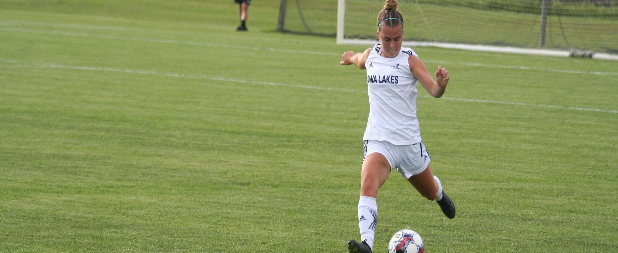 Lakers Stomp NIACC 9-0