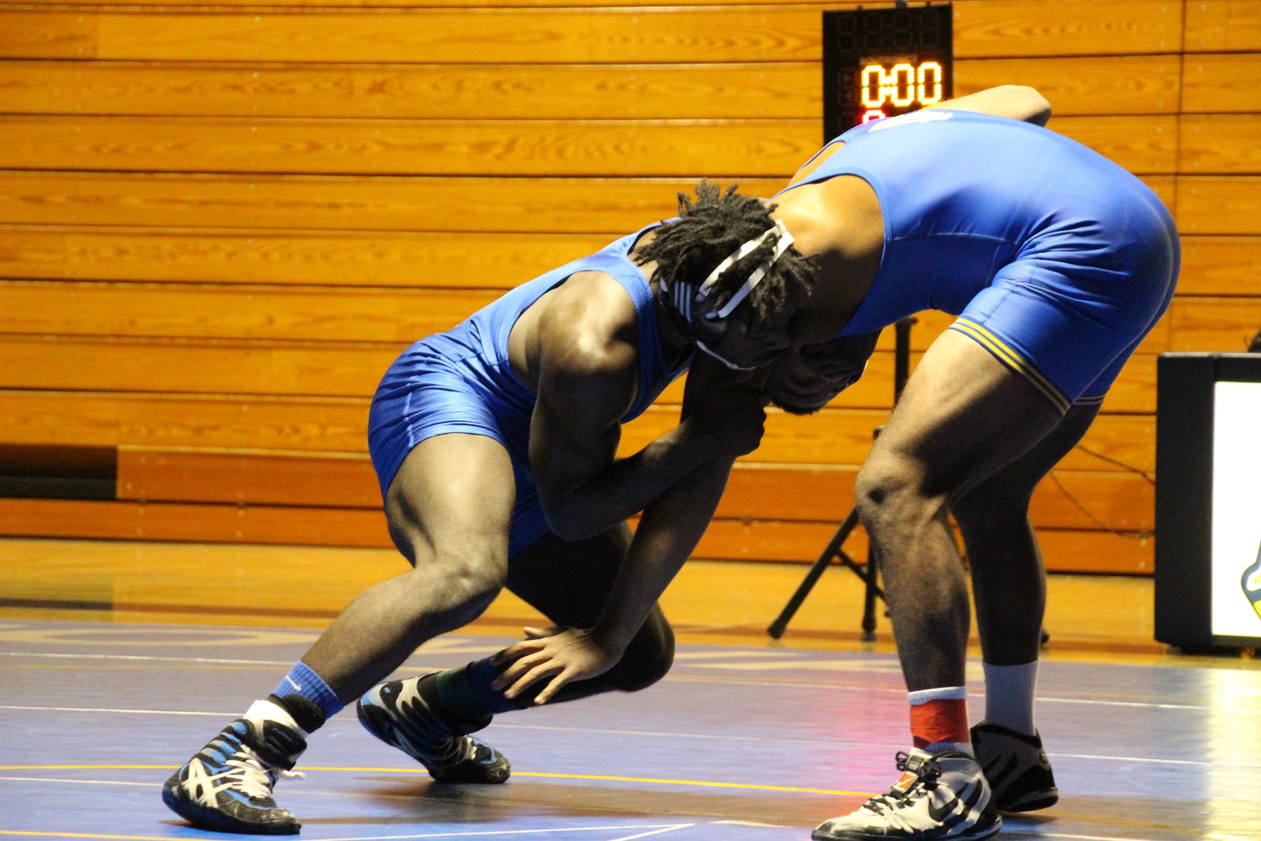 Wrestlers Fall to #13 NIACC