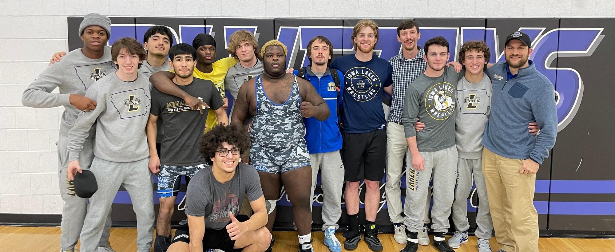 Lakers Compete at Worthington Open