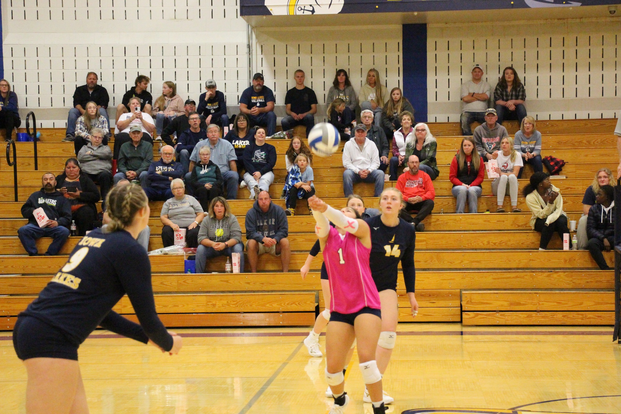 Lakers lose heartbreaker in 4 to NIACC on Unite to Fight night