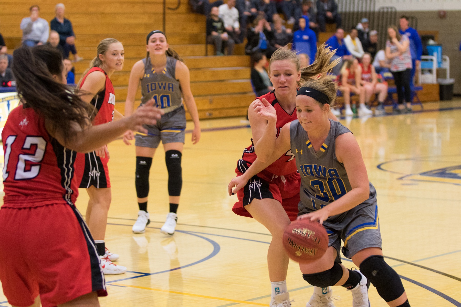 Lakers get Overtime Win Over Mount Marty JV