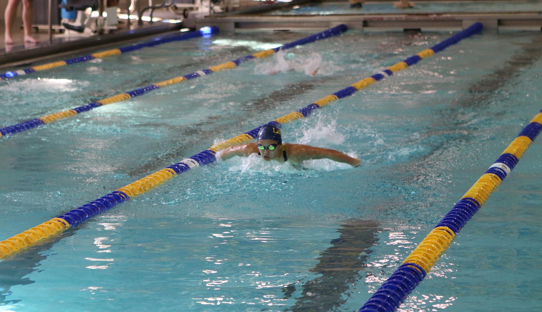 Laker Women Swim & Dive Fall to SMU, Neves still undefeated